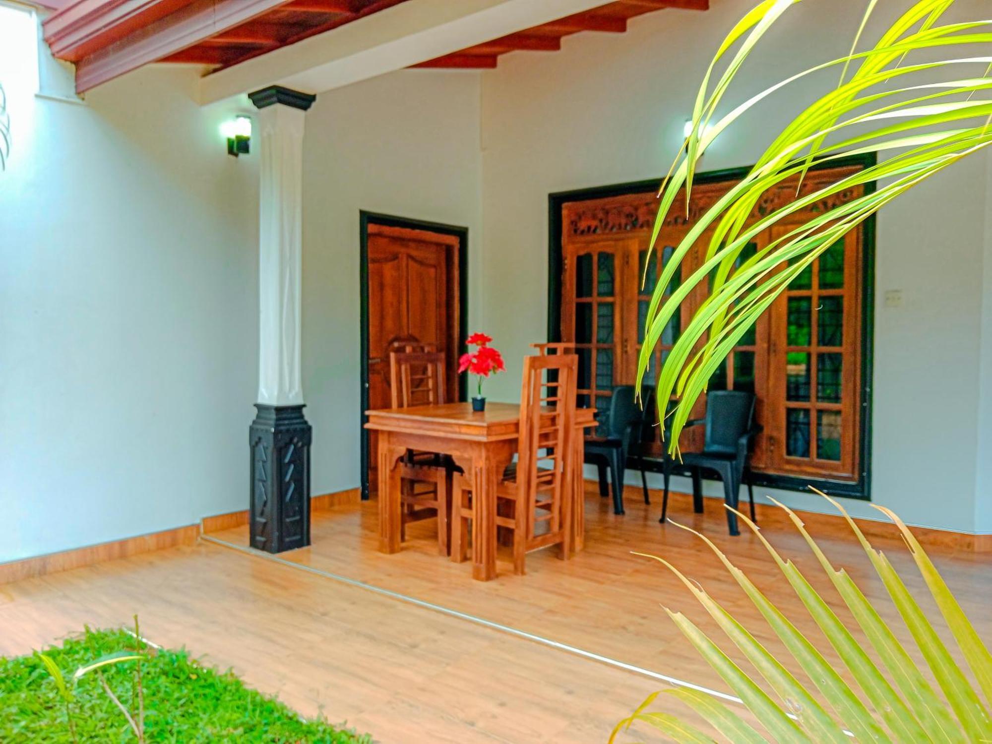 Sigiriya Peacock Homestay Ngoại thất bức ảnh