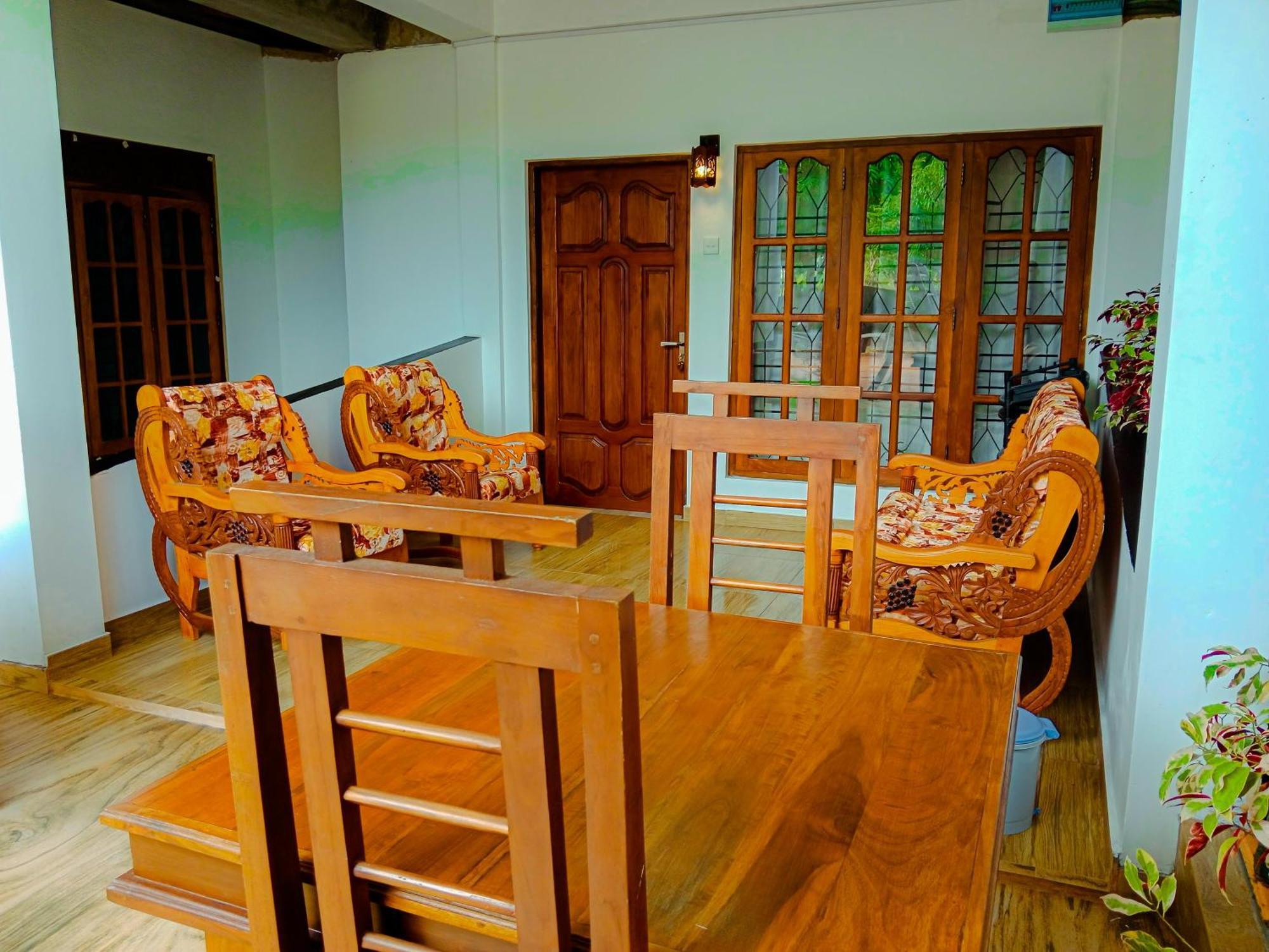 Sigiriya Peacock Homestay Ngoại thất bức ảnh