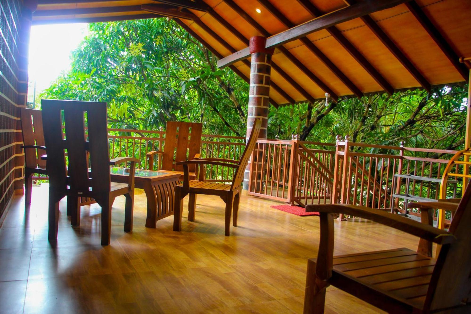 Sigiriya Peacock Homestay Ngoại thất bức ảnh