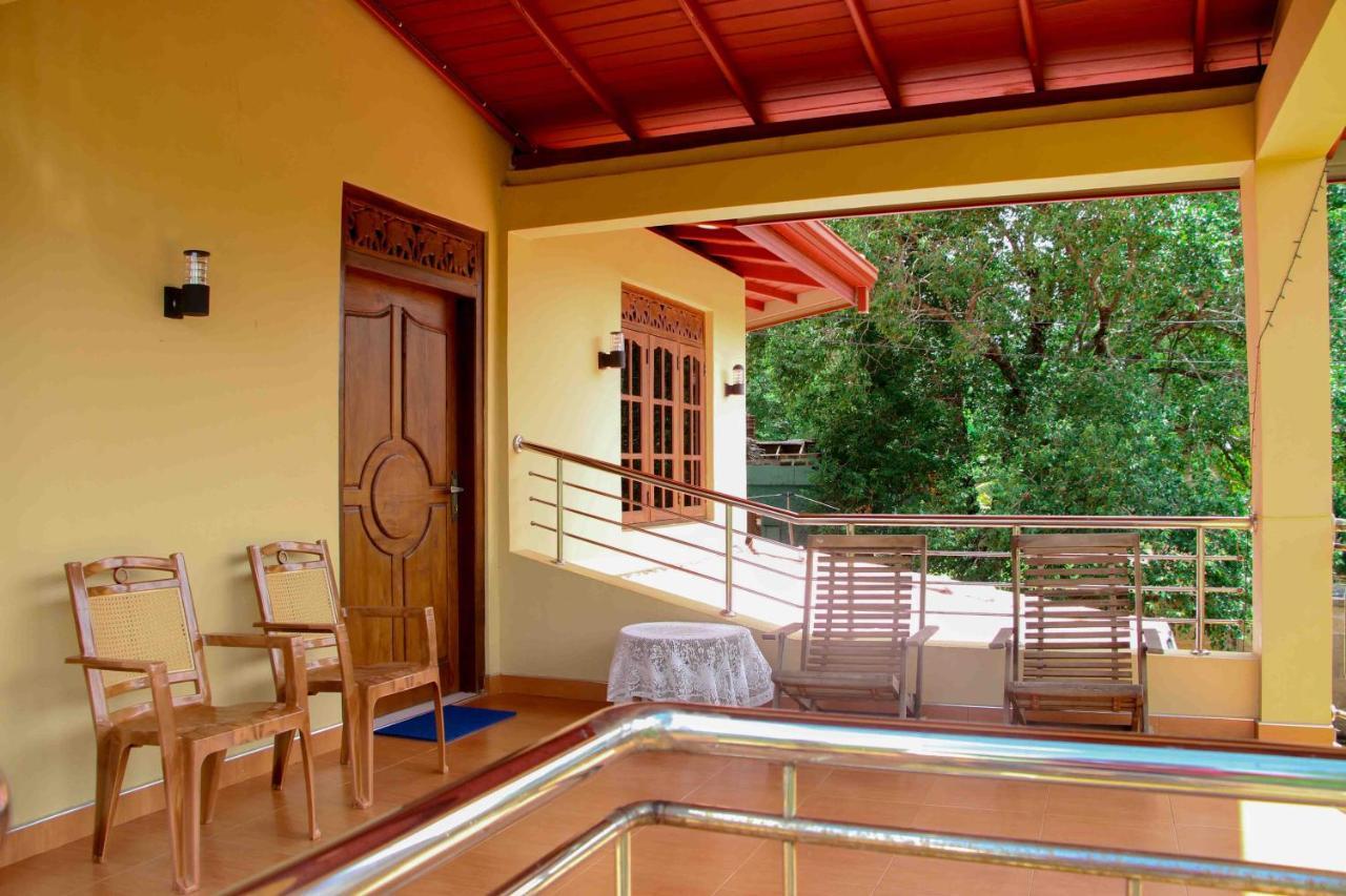 Sigiriya Peacock Homestay Ngoại thất bức ảnh